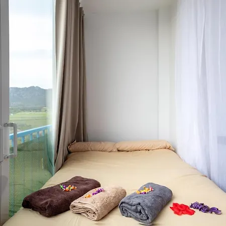 Edificio La Masia Apartament Roses