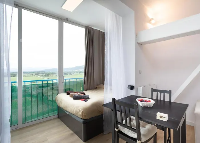 Edificio La Masia Apartment *